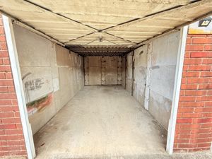 Photo 8- click for photo gallery